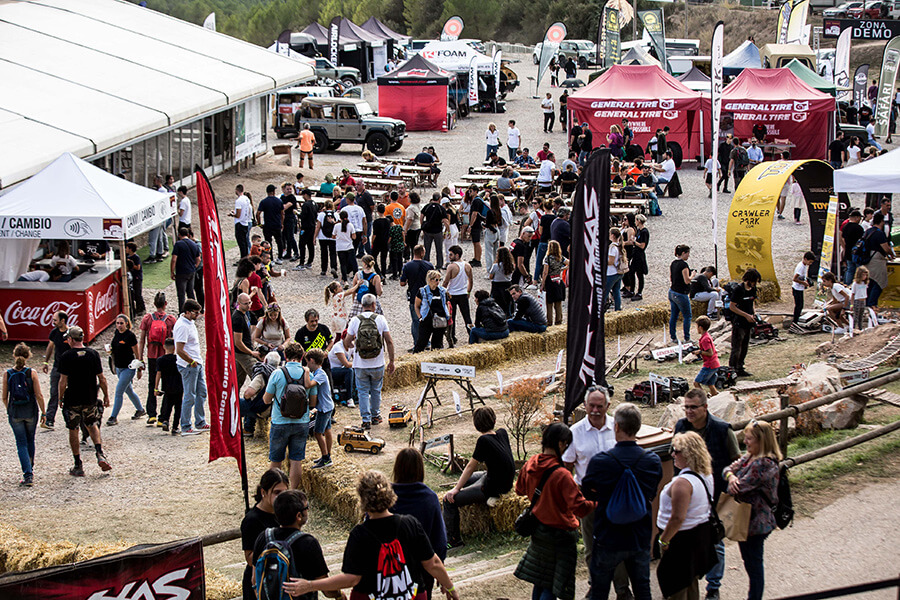 Land Rover Party y General Tire