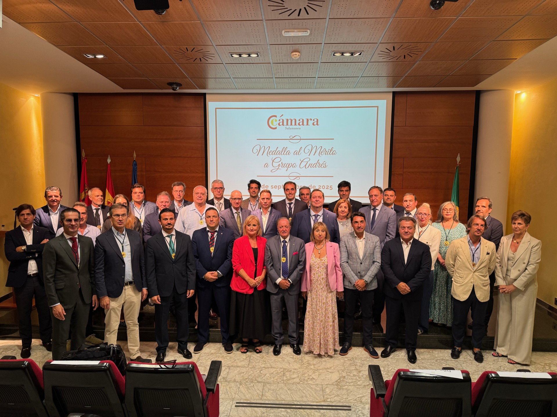 Medalla al Mérito Grupo Andrés Cámara Comercio Salamanca 